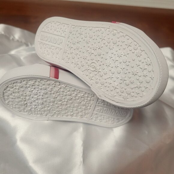 Gabby’s Dollhouse ~ Sz 6 Kids  ~ High Top Sneakers ~ NWT - Picture 4 of 6